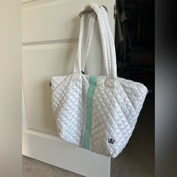 Peloton x Oliver Thomas Kitchen Sink Tote NWOT - Picture 2 of 3